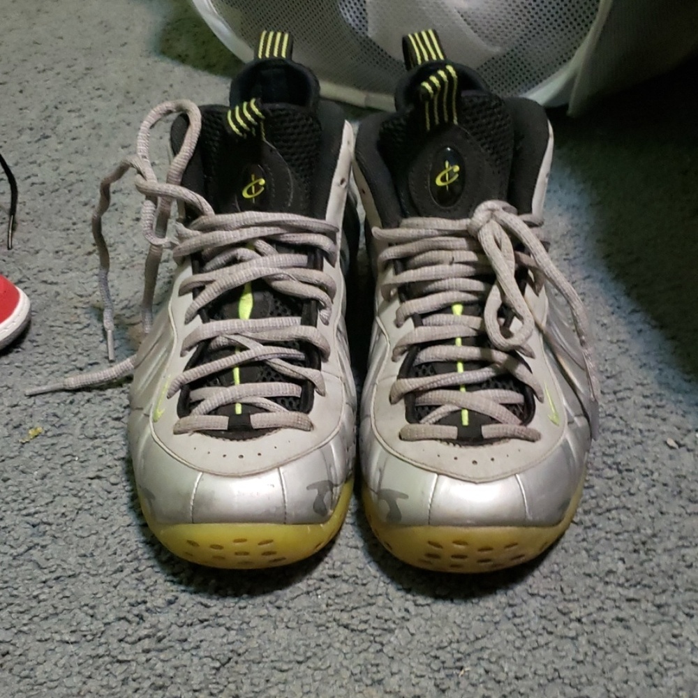 Nike foamposits